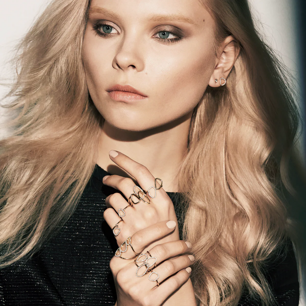 DROP EARRINGS